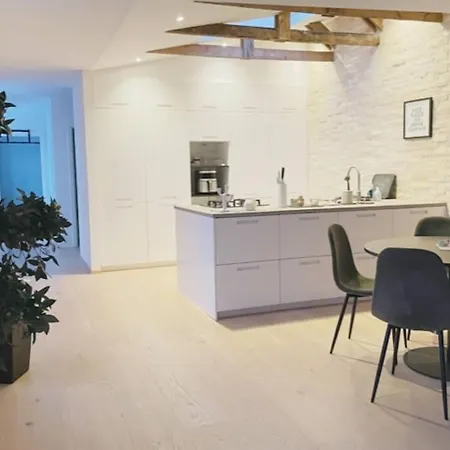 Apartment Apt 3 Bedroom And Fitness *